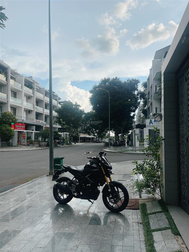 Cho thuê văn phòng tầng trệt lối đi riêng phù hợp văn phòng đại diện / showroom  chỉ 12tr/th