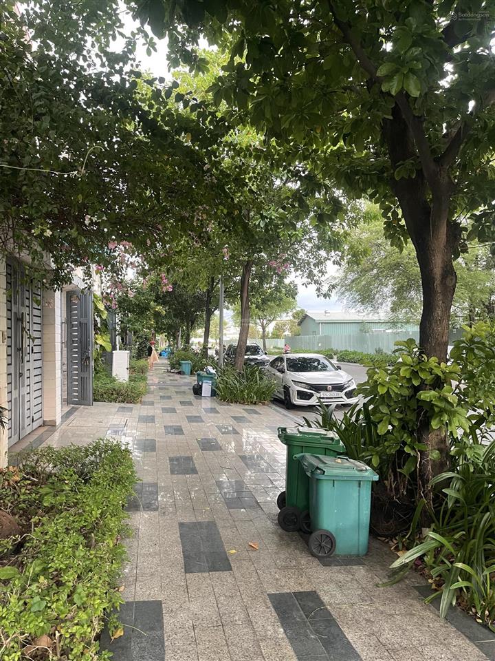 Cho thuê văn phòng tầng trệt lối đi riêng phù hợp văn phòng đại diện/showroom vạn phúc 8,5tr/th