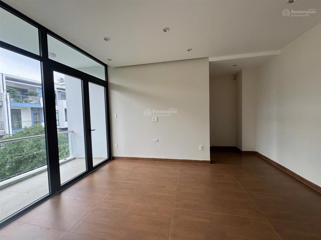 Chỉ 38 triệu/tháng nhà nguyên căn 6x17 mới 100% có thang máy tại vạn phúc city, thủ đức