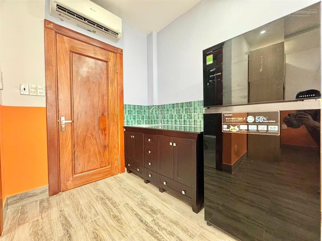 Cho thuê chdv 30m2 full nội thất vào ở ngay chỉ 6,5tr/tháng tại vạn phúc city