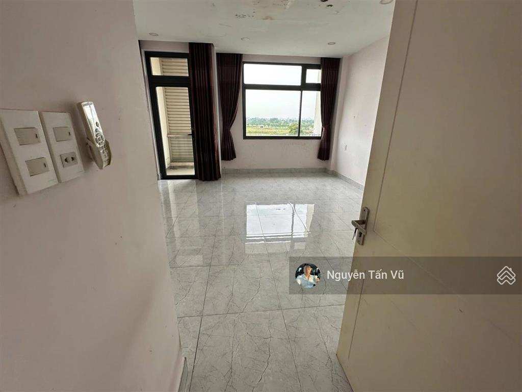 Cho thuê nhà nguyên căn 5x22m, hầm 4 tầng không thang máy giá chỉ 30tr/tháng tại vạn phúc city