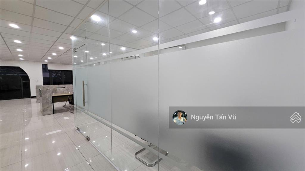 Văn phòng 100m² full nội thất chỉ 15 triệu/tháng vạn phúc city