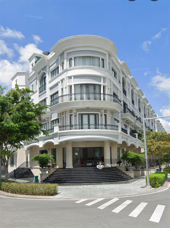 Cho thuê tòa nhà, căn góc 2 mặt tiền 1200m2 giá 150 triệu/tháng tại vạn phúc city