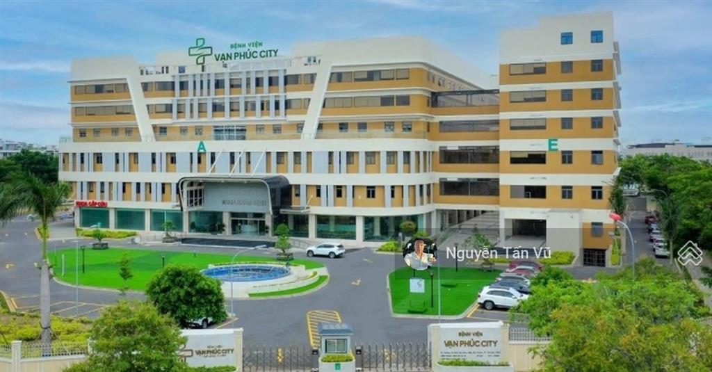 Cho thuê tòa nhà, căn góc 2 mặt tiền 1200m2 giá 150 triệu/tháng tại vạn phúc city