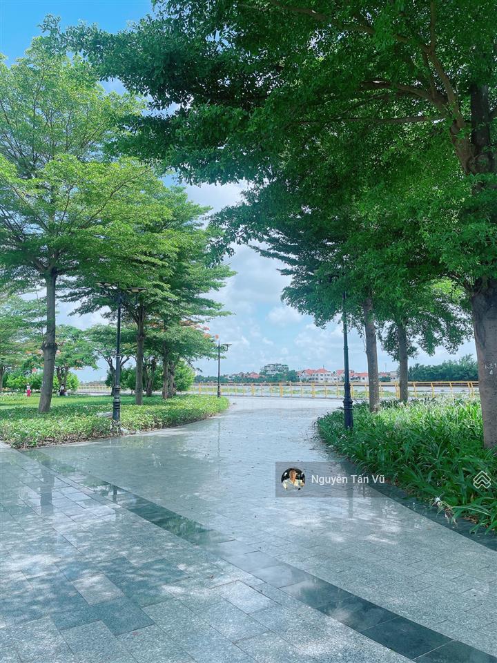 Cho thuê văn phòng 70m2 có ban công giá chỉ 9tr9 tại vạn phúc city