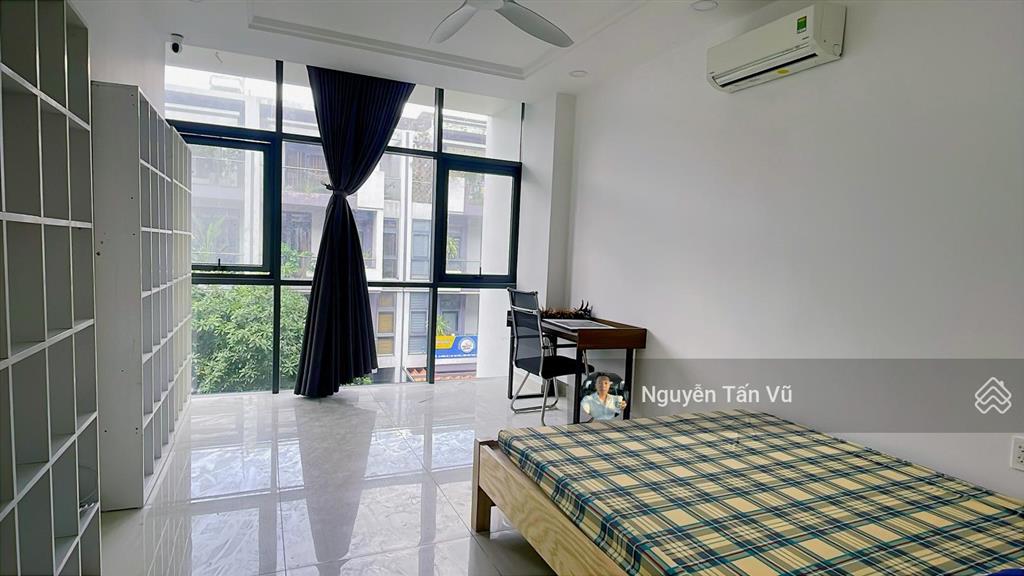 Văn phòng cho thuê 80m2 ngăn sẵn 2 phòng làm việc + phòng khách giá chỉ 13 triệu/tháng tại vạn phúc