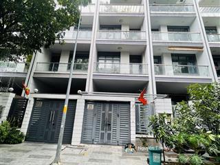 Nguyên căn giá tốt 5x22m hầm 4 lầu 110m2 giá 35 triệu tại vạn phúc city