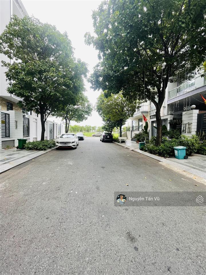 Nguyên căn giá tốt 5x22m hầm 4 lầu 110m2 giá 35 triệu tại vạn phúc city