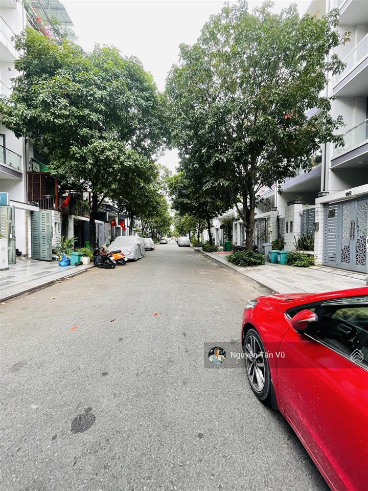 Nguyên căn giá tốt 5x22m hầm 4 lầu 110m2 giá 35 triệu tại vạn phúc city