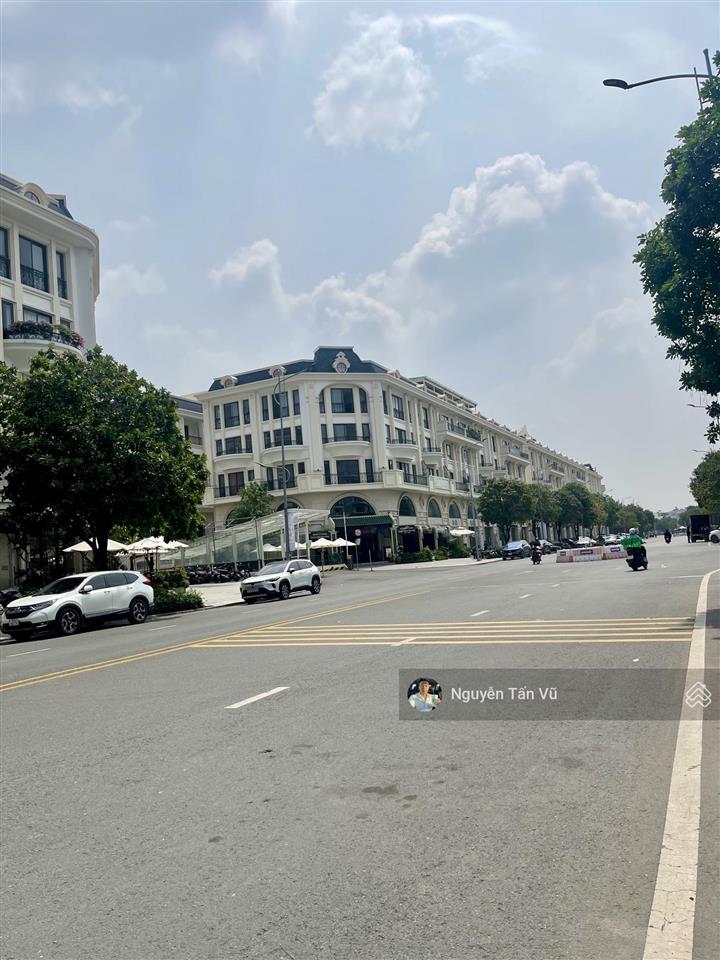 Siêu phẩm shophouse đinh thị thi, full hoàn thiện cao cấp tại vạn phúc city chỉ 100 triệu/tháng