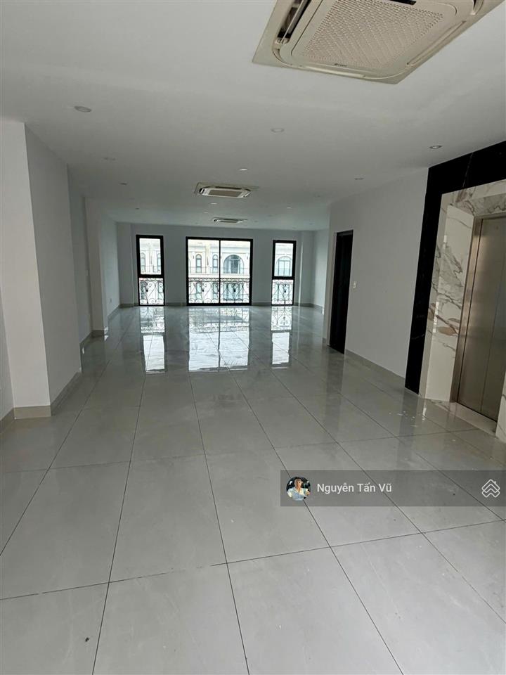 Siêu phẩm shophouse đinh thị thi, full hoàn thiện cao cấp tại vạn phúc city chỉ 100 triệu/tháng