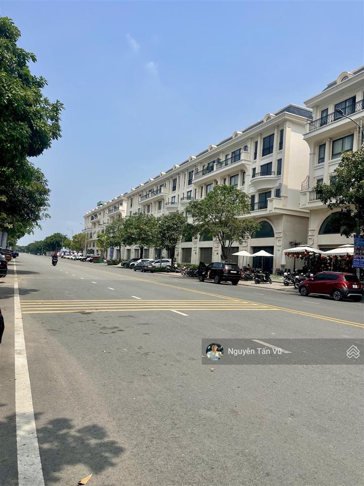 Siêu phẩm shophouse đinh thị thi, full hoàn thiện cao cấp tại vạn phúc city chỉ 100 triệu/tháng