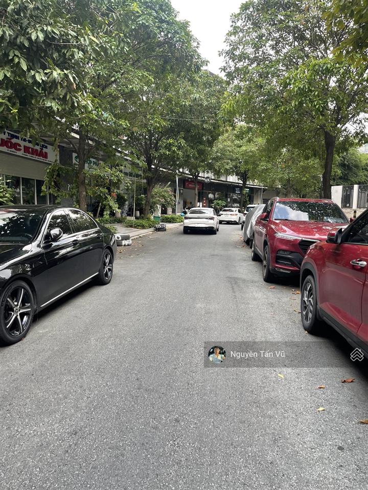 Nhà nguyên căn 5x20m 5 tầng giá tốt chỉ 30 triệu/tháng tại vạn phúc city