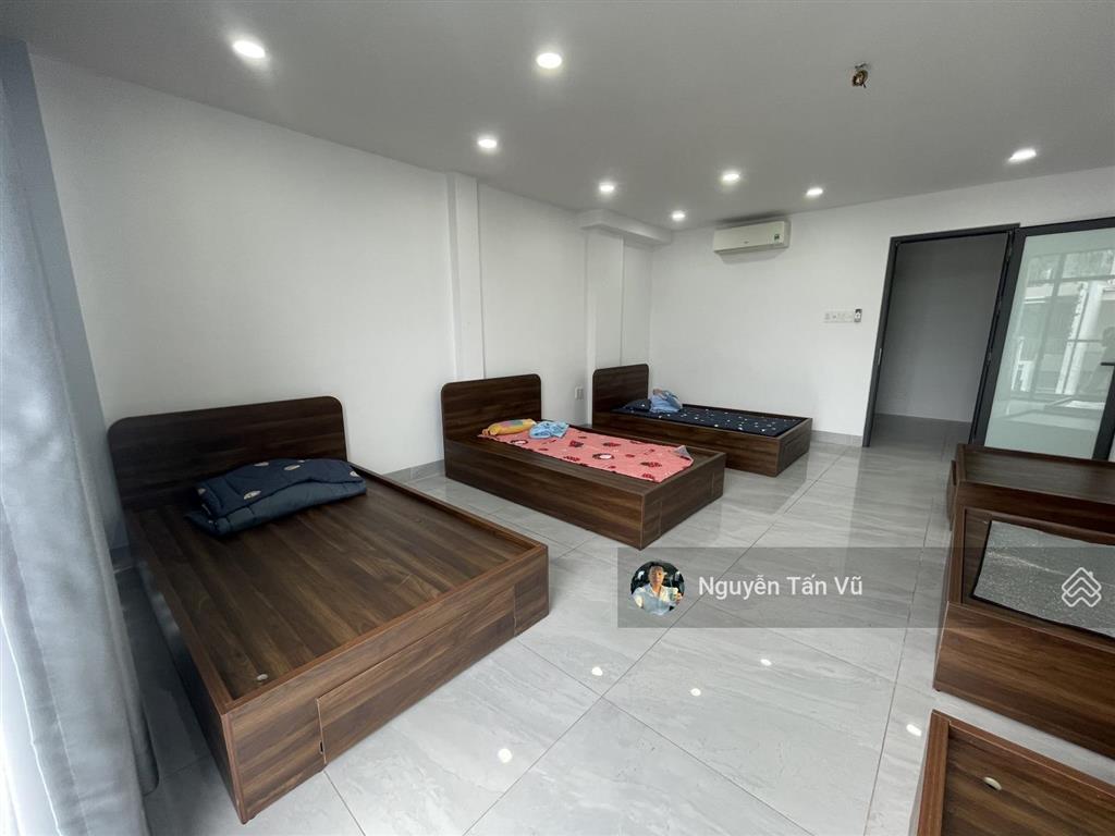 Cho thuê văn phòng tầng 2, 3 diện tích 120m/sàn, giá 22 triệu/tháng, chốt nhanh