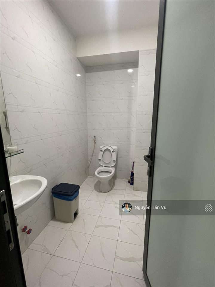 Cho thuê văn phòng tầng 2, 3 diện tích 120m/sàn, giá 22 triệu/tháng, chốt nhanh