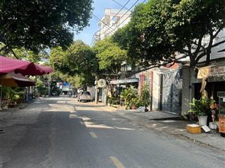 Mặt tiền kinh doanh khu aeon tân phú lô góc dt 40m2  đang cho thuê 10tr 2pn 2wc  chỉ 5 tỷ 7 tl