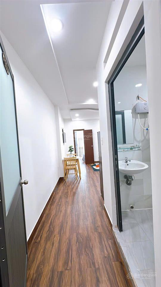 Cho thuê căn hộ 1 phòng ngủ tách bếp siêu rộng đường nhật tảo full nội thất có thang máy