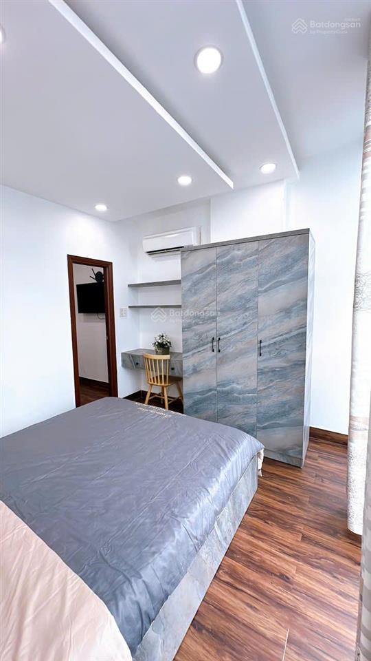 Cho thuê căn hộ 1 phòng ngủ tách bếp siêu rộng đường nhật tảo full nội thất có thang máy
