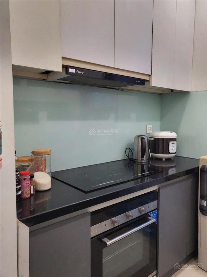 Cực hot cho thuê căn hộ 3pn, giá tốt mà nhà lại đẹp 22tr, nhà rộng view sông và view hồ, tầng cao
