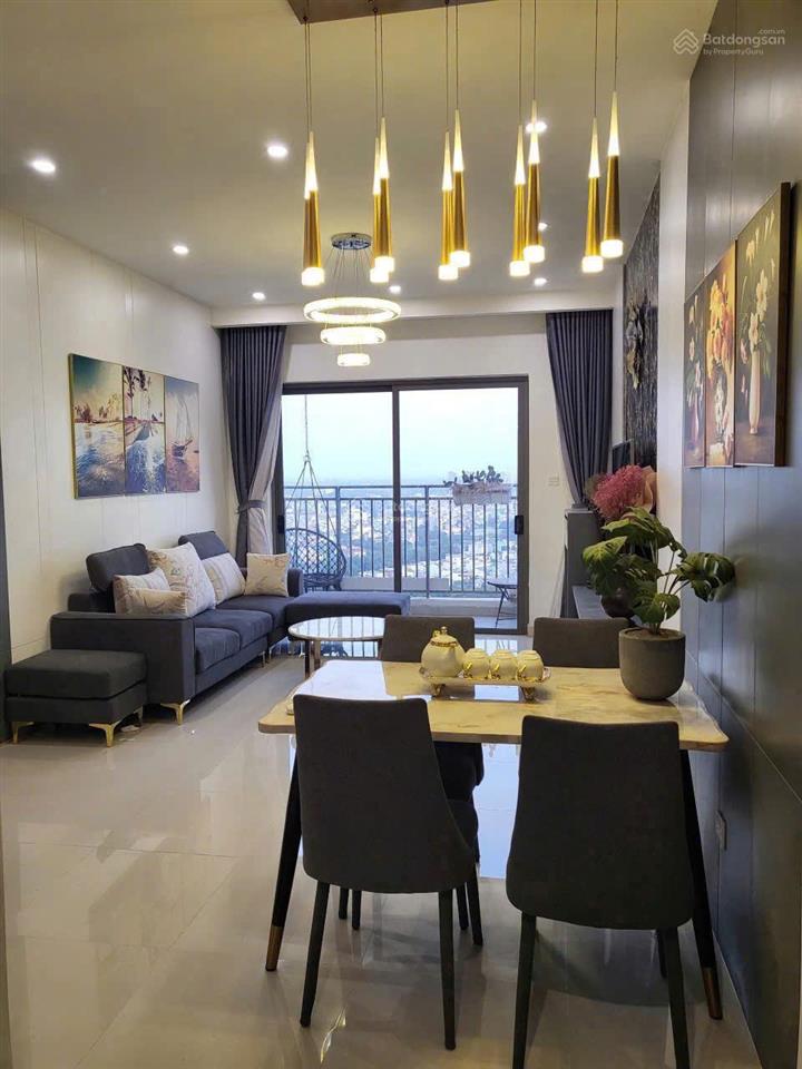Cực hot cho thuê căn hộ 3pn, giá tốt mà nhà lại đẹp 22tr, nhà rộng view sông và view hồ, tầng cao