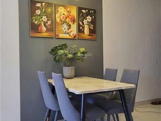Cực hot cho thuê căn hộ 3pn, giá tốt mà nhà lại đẹp 22tr, nhà rộng view sông và view hồ, tầng cao