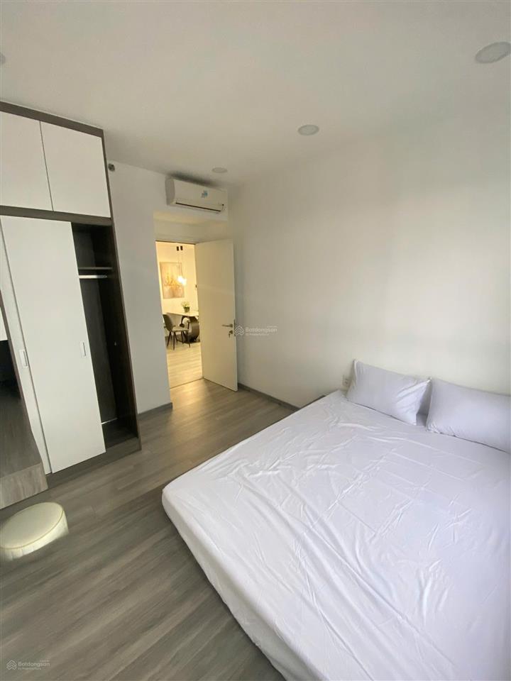 Hot cho thuê căn 2pn giá tốt 22tr, nhà đẹp thoáng mát, nội thất hiện đại, nhà trống vào liền