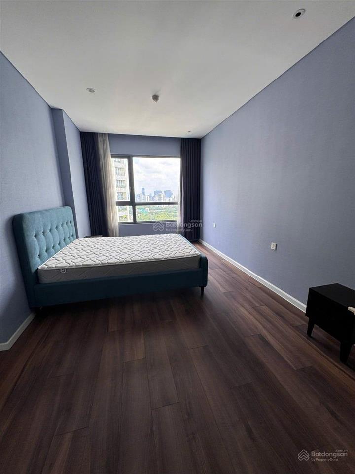 Cho thuê căn hộ 3pn+1 giá tốt 38tr, nhà rộng view sông thoáng mát, trống sẵn có thể vào liền