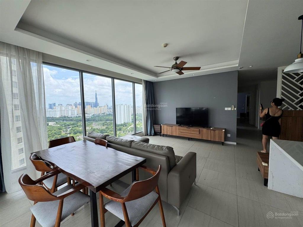 Cho thuê căn hộ 3pn+1 giá tốt 38tr, nhà rộng view sông thoáng mát, trống sẵn có thể vào liền
