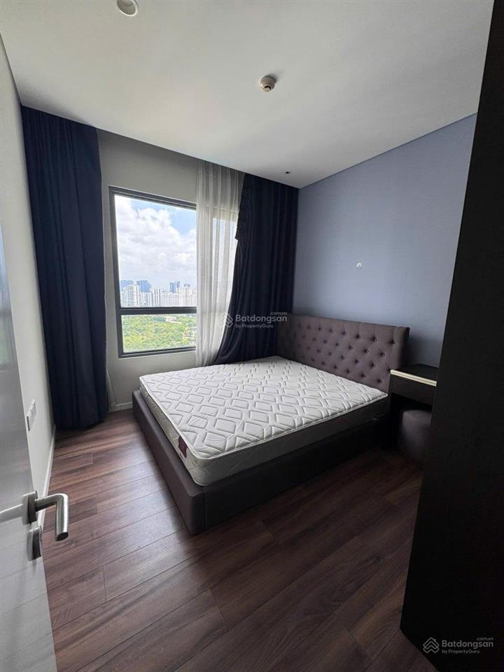 Cho thuê căn hộ 3pn+1 giá tốt 38tr, nhà rộng view sông thoáng mát, trống sẵn có thể vào liền