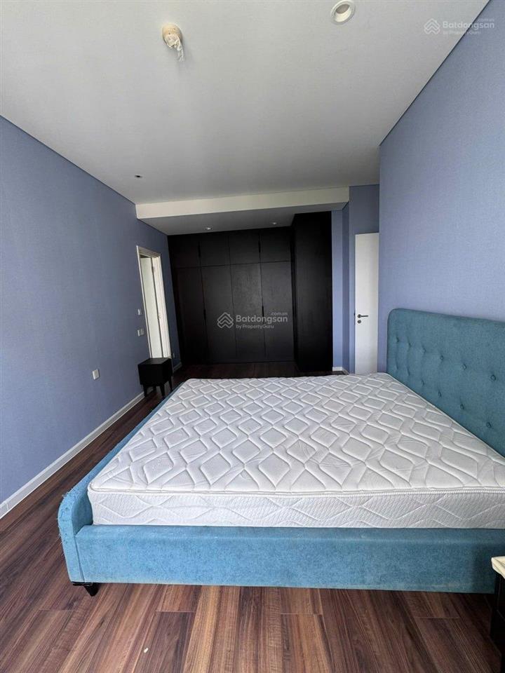 Cho thuê căn hộ 3pn+1 giá tốt 38tr, nhà rộng view sông thoáng mát, trống sẵn có thể vào liền