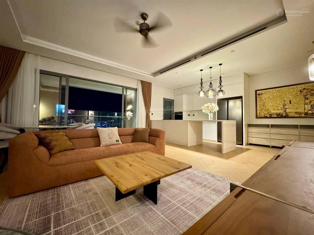 Hot hot cho thuê căn hộ 3pn giá 51tr, view tầng cao, gần trống thiện chí cho thuê nhanh