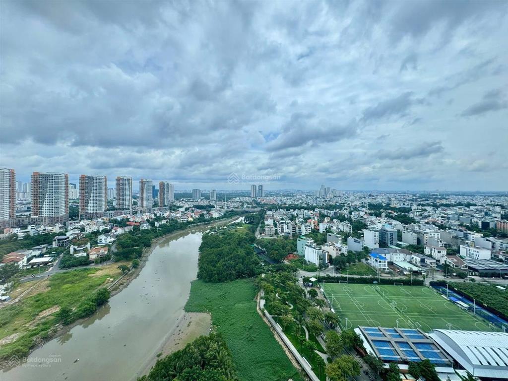 Hot hot cho thuê căn hộ 3pn giá 51tr, view tầng cao, gần trống thiện chí cho thuê nhanh