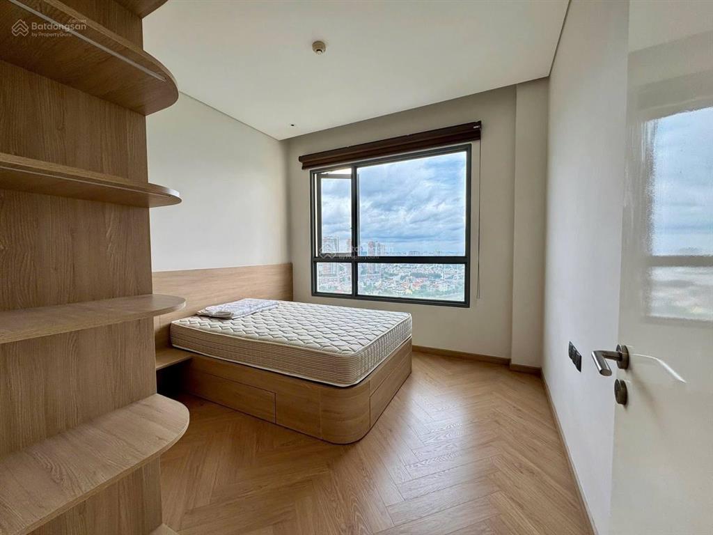 Hot hot cho thuê căn hộ 3pn giá 51tr, view tầng cao, gần trống thiện chí cho thuê nhanh