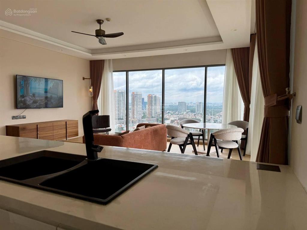 Hot hot cho thuê căn hộ 3pn giá 51tr, view tầng cao, gần trống thiện chí cho thuê nhanh