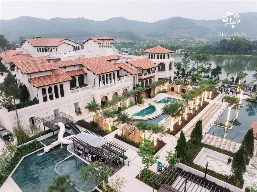 Độc quyền| chiết khấu cao nhất thị trường  bt hồ cá koi chỉ 17 tỉ  cam kết thông tin chuẩn