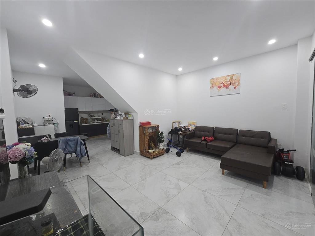 Bán nhà lê thúc hoạch ,phường phú thọ hòa