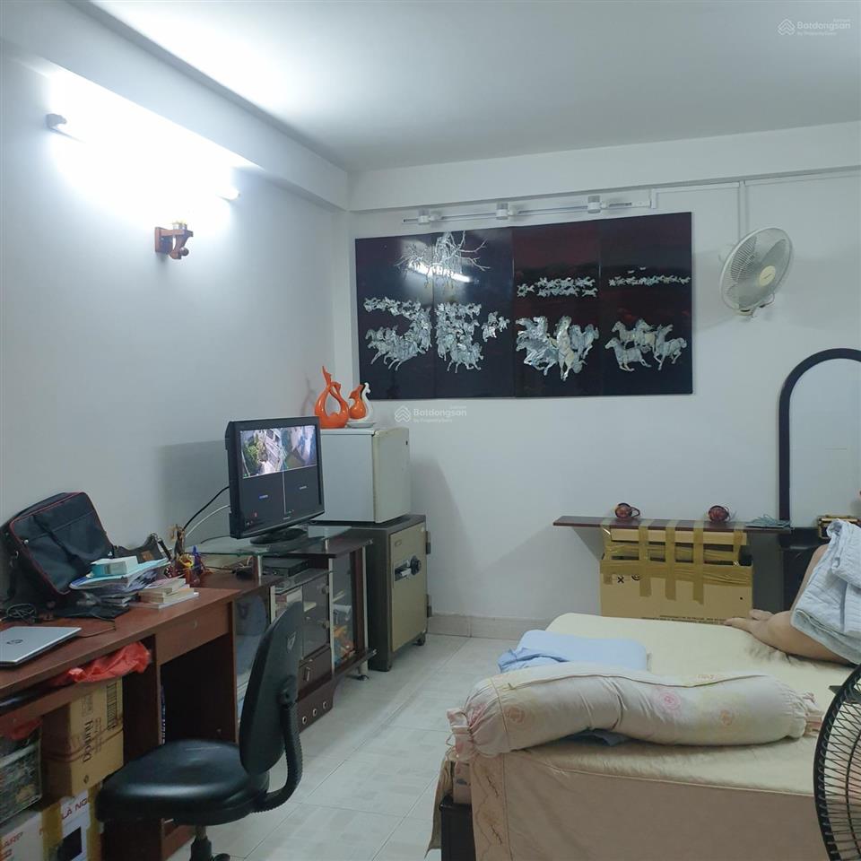 Nhà đẹp gò dầu , chỉ 20m ra mặt tiền