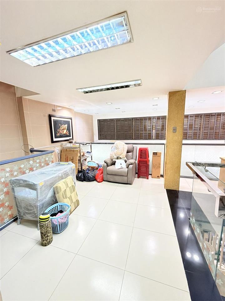 Nhà mới đẹp 5 tầng thang máy cao cấp gần aeon, tân phú