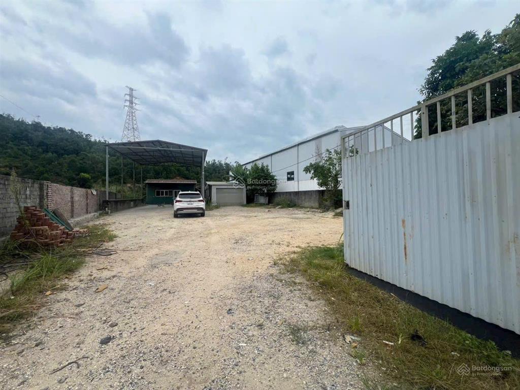 Bán đất mặt tiền quốc lộ 18, kho xưởng hoặc đầu tư lâu dài. đất vuông vắn, nở hậu, sổ đỏ trao tay
