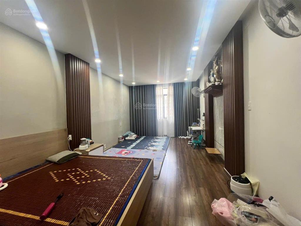 Bán nhà hẻm xe hơi gò dầu khu dân trí cao
