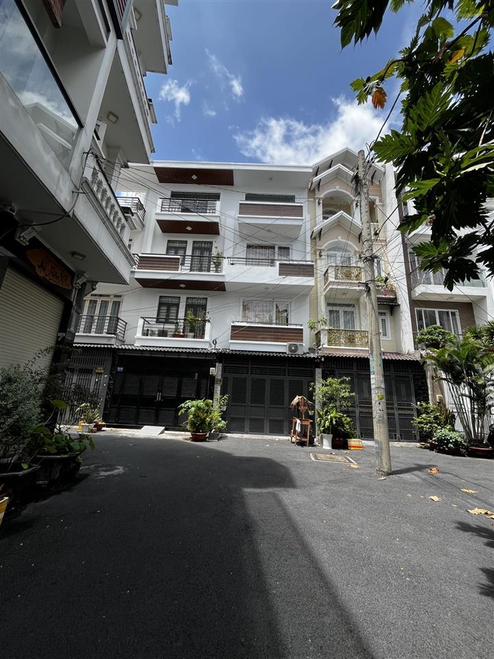 Nhà đẹp khu cao cấp tân hương tân phú xe hơi ngủ trong nhà tặng full nội thất
