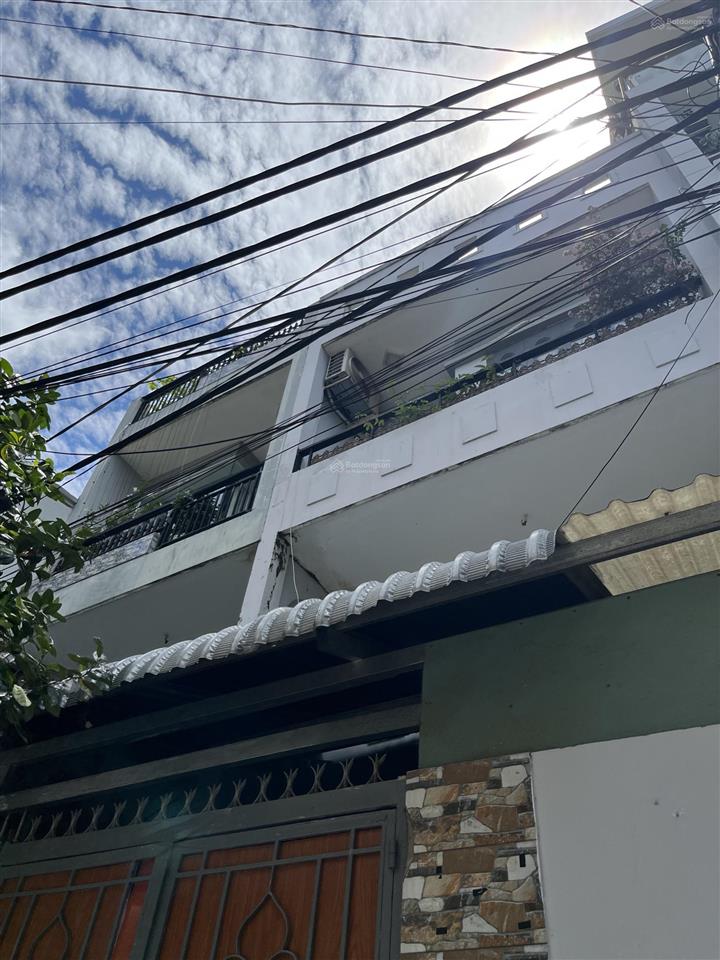 Chủ gấp bán hẻm xe hơi độc lập 3 tầng 69m2 nhà xây kiên cố