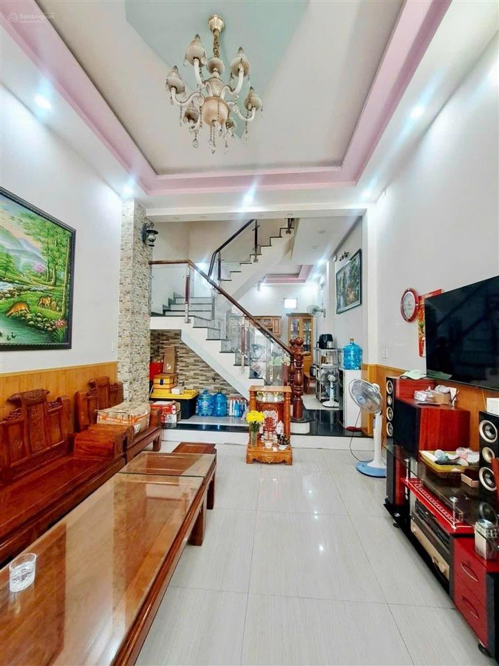 Chủ gấp bán hẻm xe hơi độc lập 3 tầng 69m2 nhà xây kiên cố