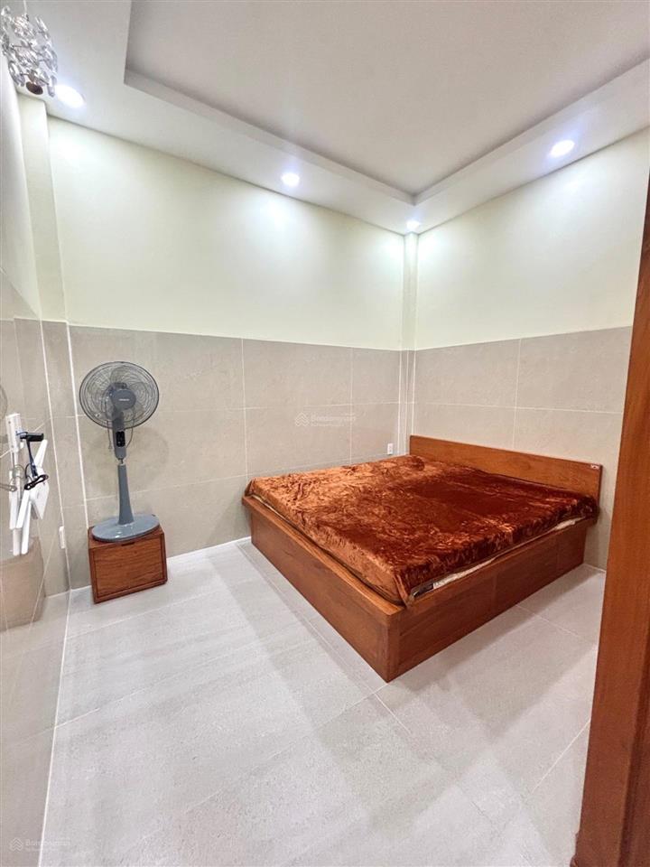 Bán nhà tân sơn nhì diện tích 80m 3 phòng ngủ