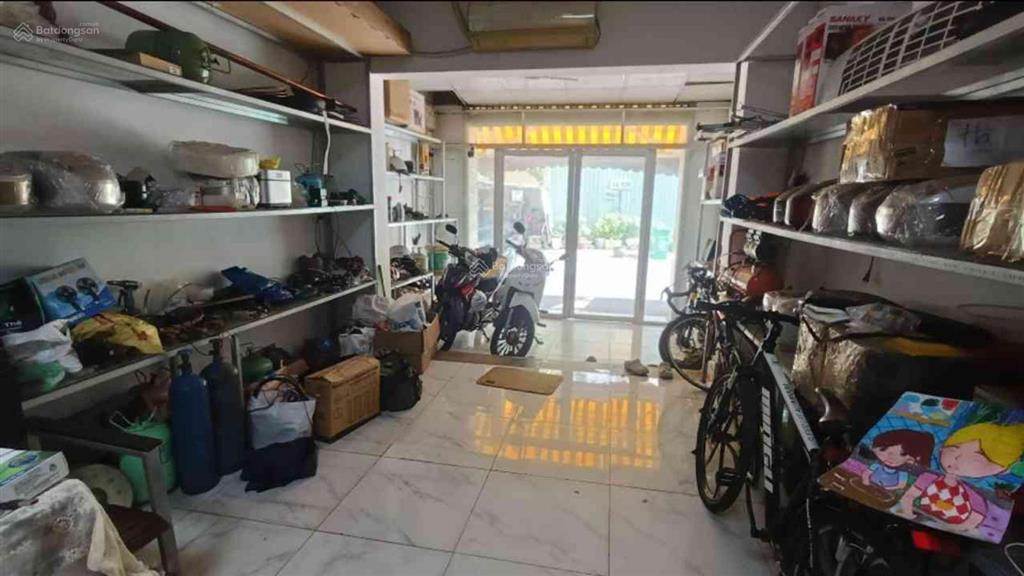 Bán nhà tân sơn nhì diện tích 80m 3 phòng ngủ