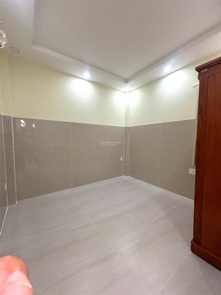 Bán nhà tân sơn nhì diện tích 80m 3 phòng ngủ