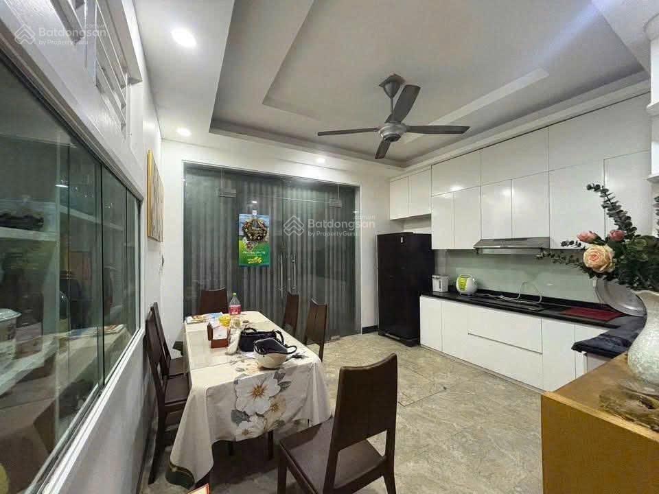 Cho thuê nhà riêng ngõ mỹ đình  nam từ liêm. ô tô con vào ngõ  full nội thất  nhận nhà ngay