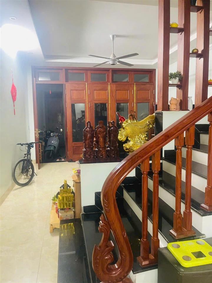 CHÍNH CHỦ BÁN NHÀ 3 TẦNG ,VỊ TRÍ ĐẸP, TRUNG TÂM MB ĐÔNG Á,ĐÔNG THỌ , TP THANH HÓA