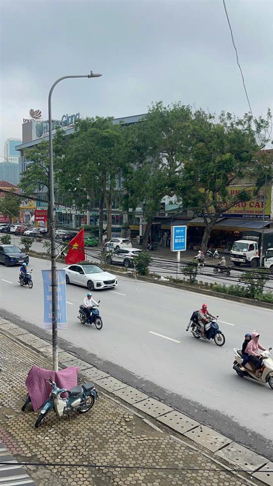 CHÍNH CHỦ  BÁN HOẶC CHO THUÊ NHÀ MẶT ĐƯỜNG TRẦN PHÚ ,TP VINH, NGHỆ AN
