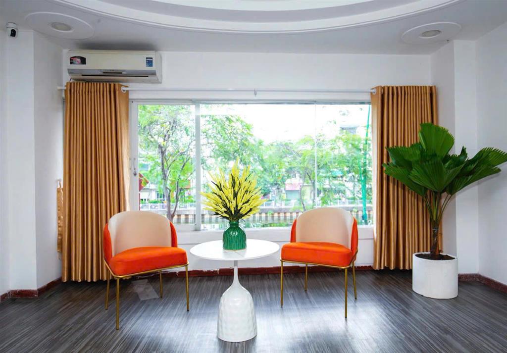 SANG GẤP SPA FULL NỘI THẤT  VÀO KINH DOANH NGAY TẠI TRƯỜNG SA, Q.3 , HỒ CHÍ MINH
